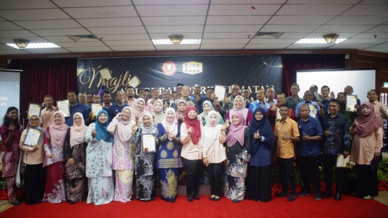MAJLIS PERJUMPAAN BERSAMA PENGARAH SERTA MAJLIS PERSARAAN DAN ANUGERAH PERKHIDMATAN CEMERLANG (APC) KAKITANGAN JABATAN KERJA RAYA (JKR) NEGERI KEDAH TAHUN 2025