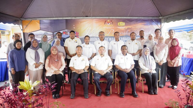 MAJLIS PENYERAHAN PROJEK PEMBINAAN DEWAN SERBAGUNA TERBUKA BERBUMBUNG FASA 1 NEGERI KEDAH