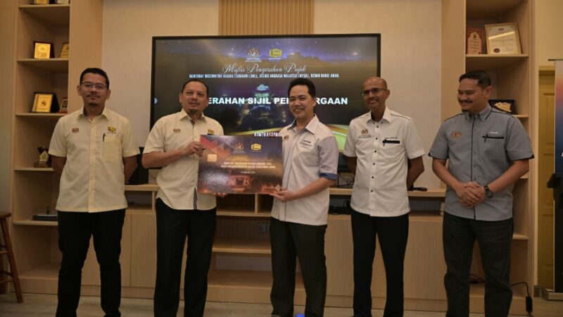 MAJLIS PENYERAHAN PROJEK ANIK TARAF OBSERVATION NEGARA LANGKAWI (ONL), AGENSI ANGKASA MALAYSIA (MYSA), KEDAH DARUL AMAN