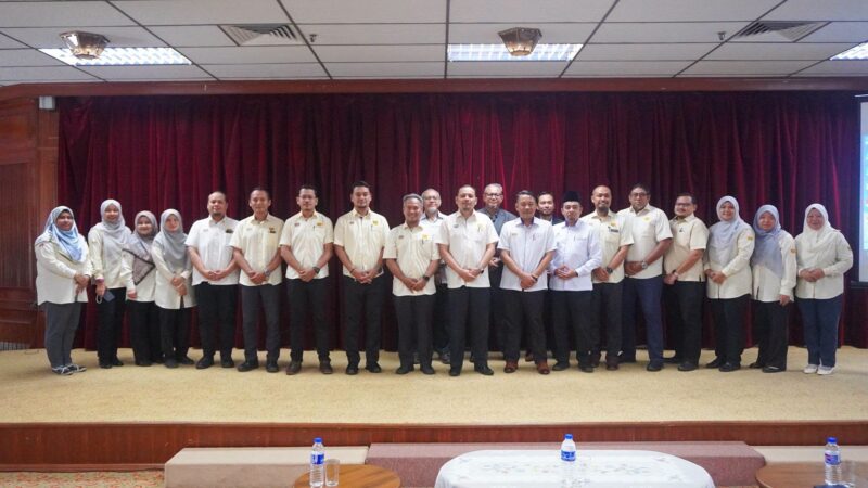 MAJLIS PENYERAHAN SURAT SETUJU TERIMA (SST) BAGI PROJEK-PROJEK PEMBINAAN BILIK DARJAH TAMBAHAN TAHUN 1 SESI 2027 DI BAWAH KEMENTERIAN PENDIDIKAN MALAYSIA TAHUN 2026 DI NEGERI KEDAH