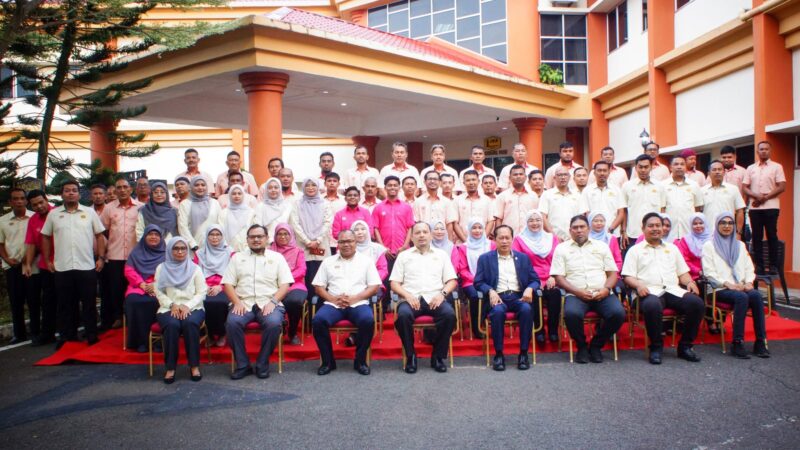 YB TIMBALAN MENTERI KERJA RAYA KUNJUNGI JKR KUBANG PASU